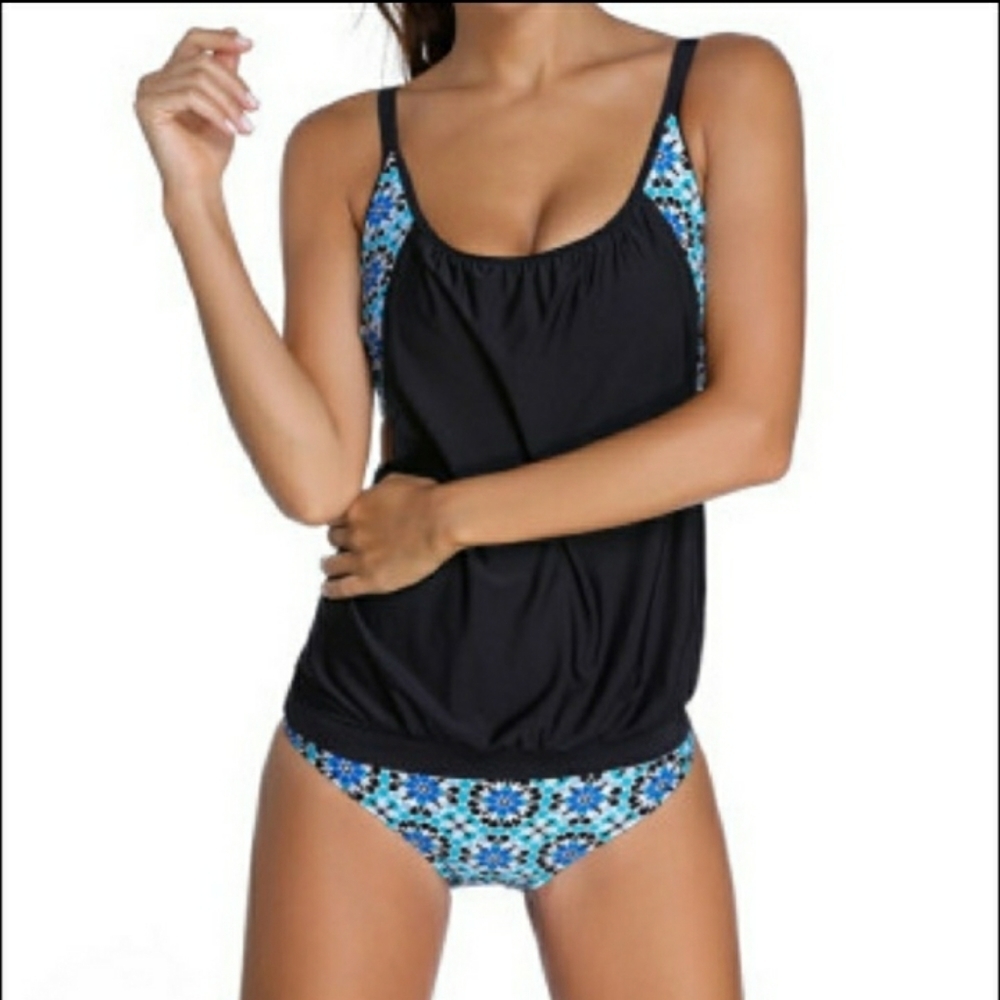 Plus sz 3x 22-24 ladies tankini. NWOT.